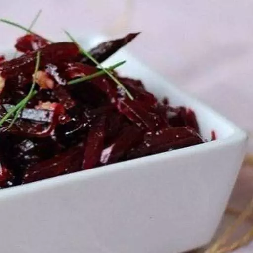 Буряк з чорносливом, часником та волоськими горіхами