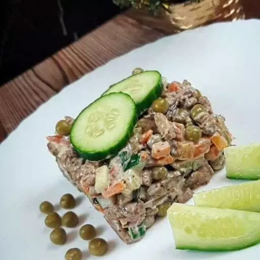 Салат с печенью и грибами